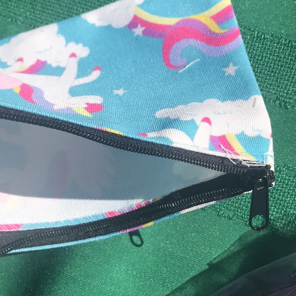 2 small zipper bag for $8 - Picture 5 of 15